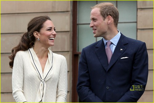  Prince William & Kate: Province House Visit!
