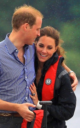  Prince William and Kate Middleton competing in a dragon barca race (July 4).