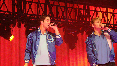  Darren & Chord in ग्ली Live!