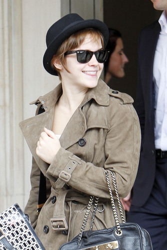  Emma Watson leaves her Hotel in London, Jul 8