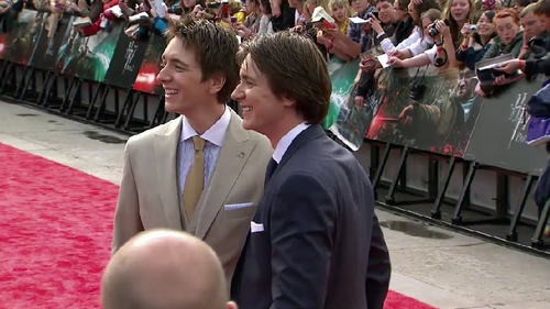  James and Oliver Phelps press foto's