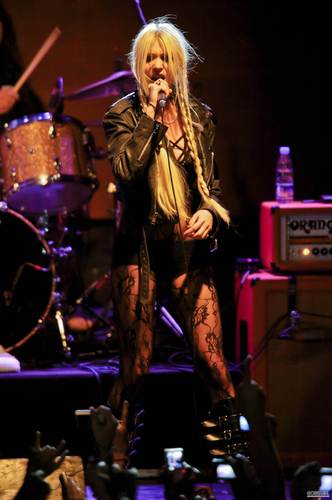  July 7th – The Pretty Reckless Perform in সঙ্গীতানুষ্ঠান in Madrid