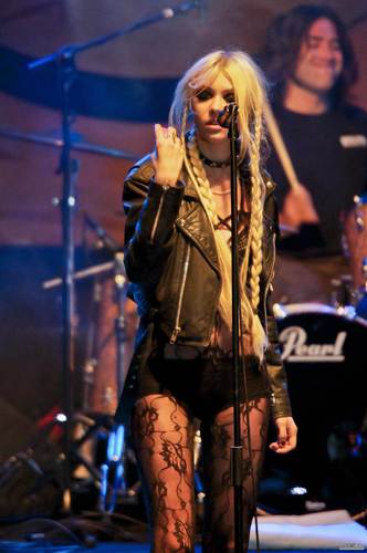  July 7th – The Pretty Reckless Perform in کنسرٹ in Madrid