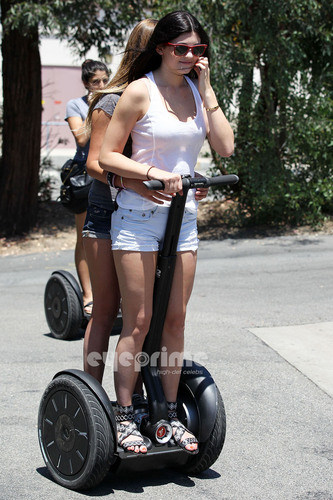  Kylie Jenner out in Calabasas with Friends, July 7