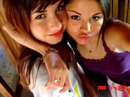  Delena :D Selena and Demi