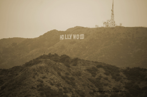 Hollywood ||