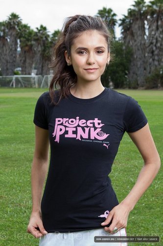  Nina Dobrev - 담홍색, 핑크 Project Puma Breast Cancer Awareness