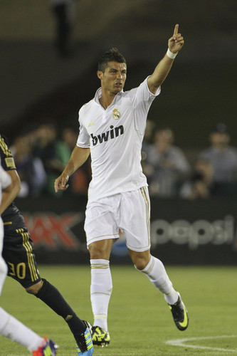  C. Ronaldo (LA Galaxy - Real Madrid)