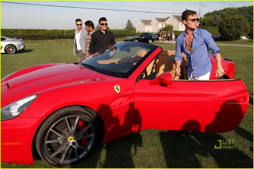  Ed Westwick: Hamptons Rally with Ferrari!