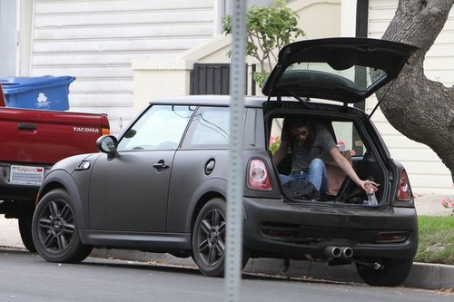  Kristen Stewart in a minor vehicle accident LA (July 14, 2011)