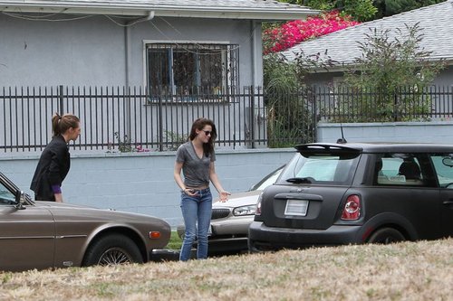  Kristen Stewart in a minor vehicle accident