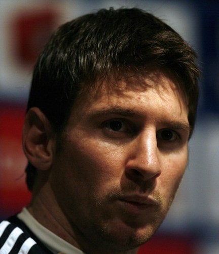  Lionel Messi Press Conference (14 July, 2011)