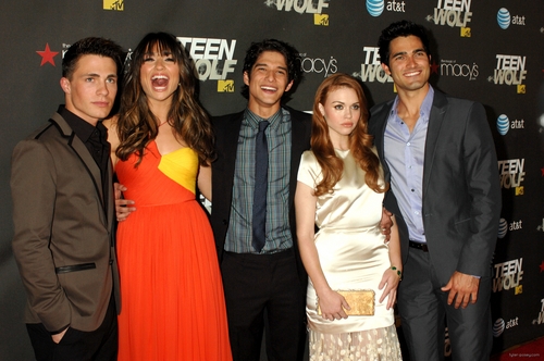  MTV's Teen loup Series Premiere Red Carpet - 25.05.11