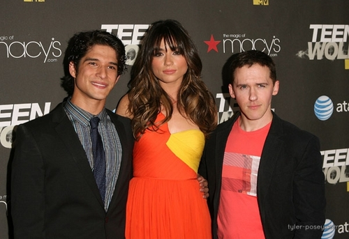  MTV's Teen loup Series Premiere Red Carpet - 25.05.11