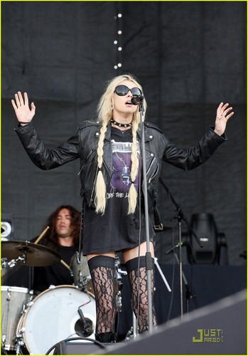 Taylor Momsen: I Don't Think About Acting