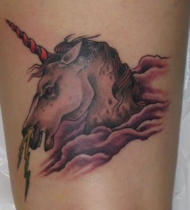  Unicorn mga tattoo