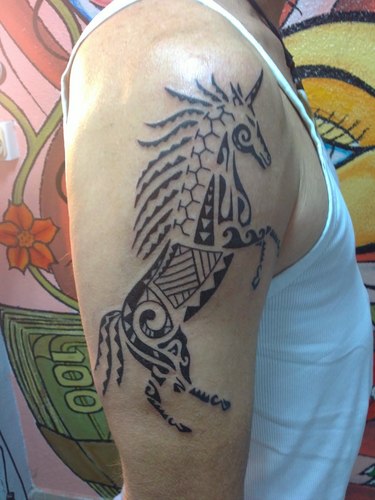  Unicorn 문신
