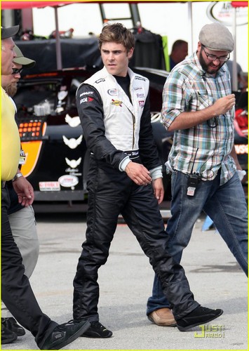  Zac Efron is a Racecar Driver!