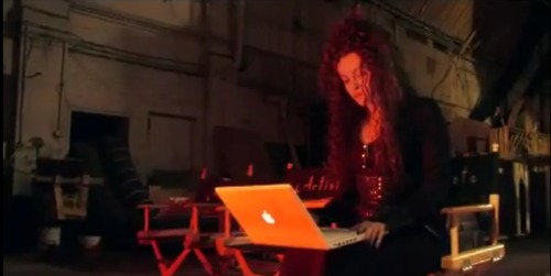  Bellatrix surfing the internet! XD