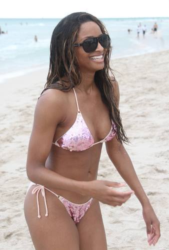  Bikini Miami 바닷가, 비치 18 07 2011