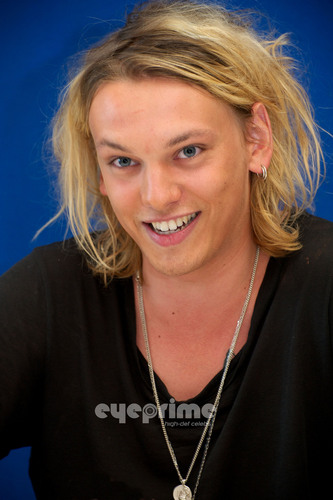  Jamie Campbell Bower: Anonymous Press Conference