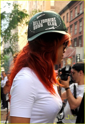  Rihanna: Part of the Billionaire Boys Club!