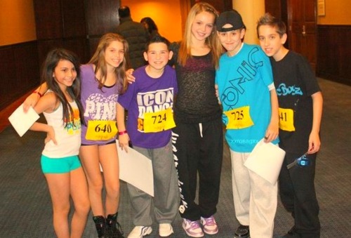  Sarah Smith<3 Jason's beautiful& talented sister<3 &AWESOME dancer<3 Love her to peices<3