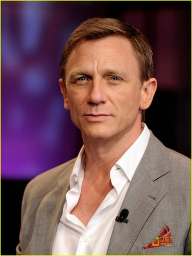  Daniel Craig: Rooney Mara Is 'Massively Impressive'