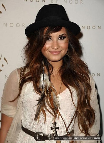  Demi - The Noon によって Noor Launch Event - July 20, 2011