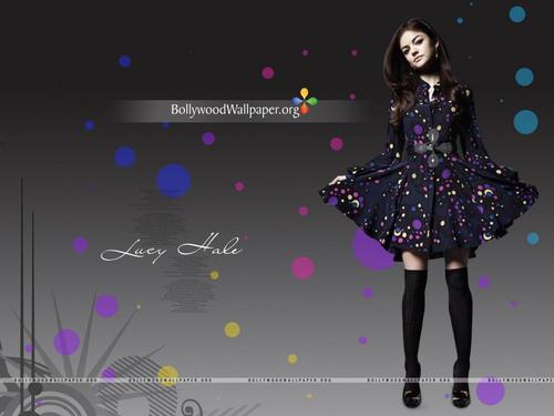  Lucy Hale<333