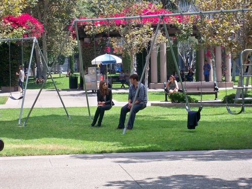 New Spoiler Pics for 4x01-Rise!