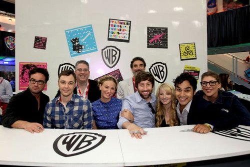  The Big Bang Theory Signing - Comic-Con 2011