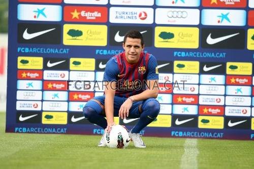  Alexis now wearing Barça colours