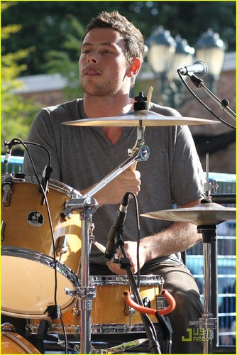  Cory Monteith: Pinkberry Opening with Bonnie Dune!