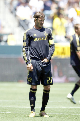  David warms up before LA Galaxy take on England's Manchester City