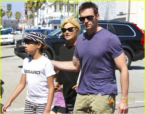  Hugh Jackman & Family: दिन Out in Beverly Hills!