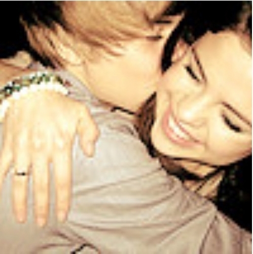Justin & Selena <3