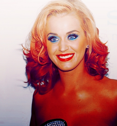  Katy Perry at "The Smurfs" Movie Premiere