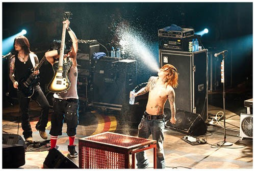  Kyo Spits Water Live