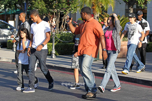  Prince, Paris, Blanket, Jaafar and Jermajesty at the 영화 in Calabasas 7/24/2011