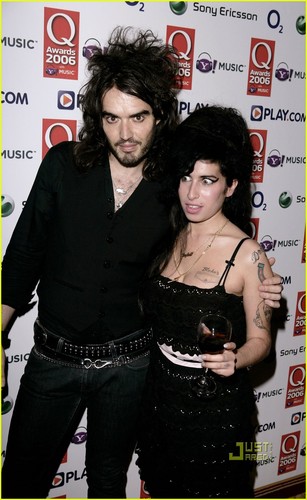  Russell Brand Remembers Amy Winehouse