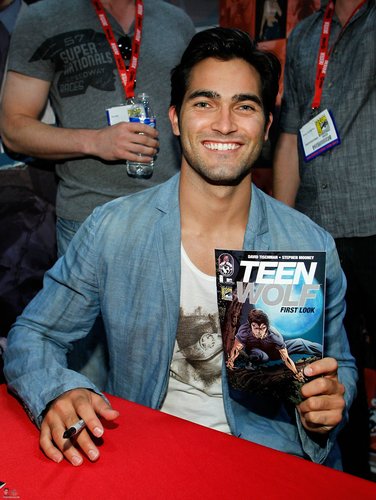  Tyler at Comic Con 2011 for Teen lupo