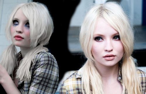  emily browning 01