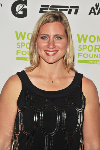 Angela @ 30th Annual Salute To Women In Sports Awards - 2009
