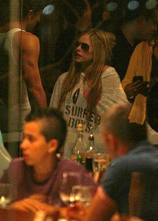  Avril Lavigne at a restaurant in Rio De Janeiro, Brazil.July 29th