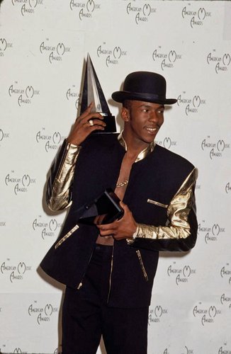 Bobby Brown American Music Awards 1989 AMAs