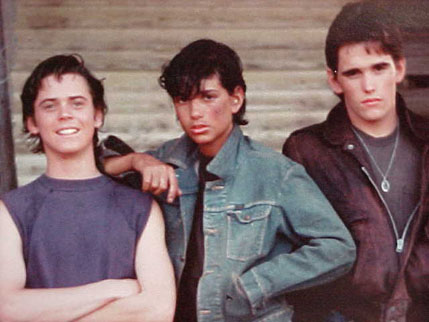  Dally, Johnny and ponyboy in Windrixville
