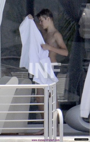  Justin Bieber's underwear with the July 31, 2011 in Miami, Florida, this position was pictured in th
