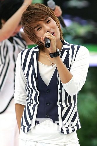  Ryeowook pic:)