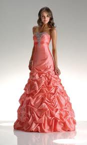  Serena's rosa, -de-rosa dress